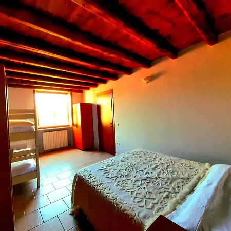 Zanina Konukevi Peschiera del Garda